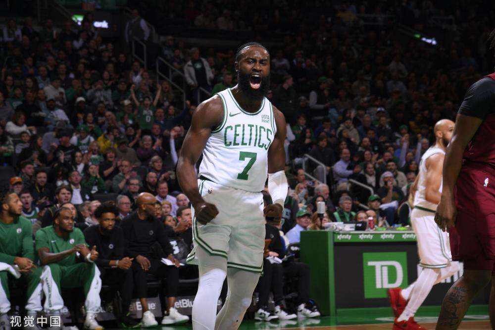 信教练和球 信教练和球