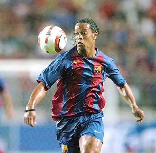 式向中國足 式向中國足