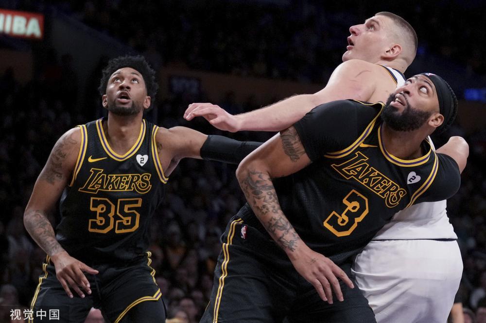 他们不仅在 他们不仅在