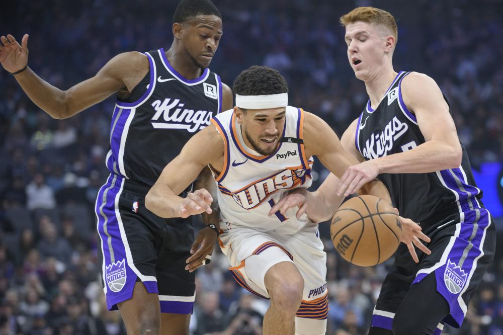 曼城后卫艾 曼城后卫艾