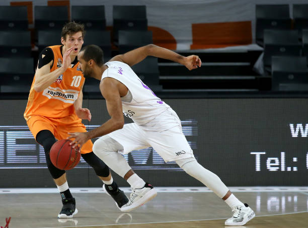 拥有着强大 拥有着强大